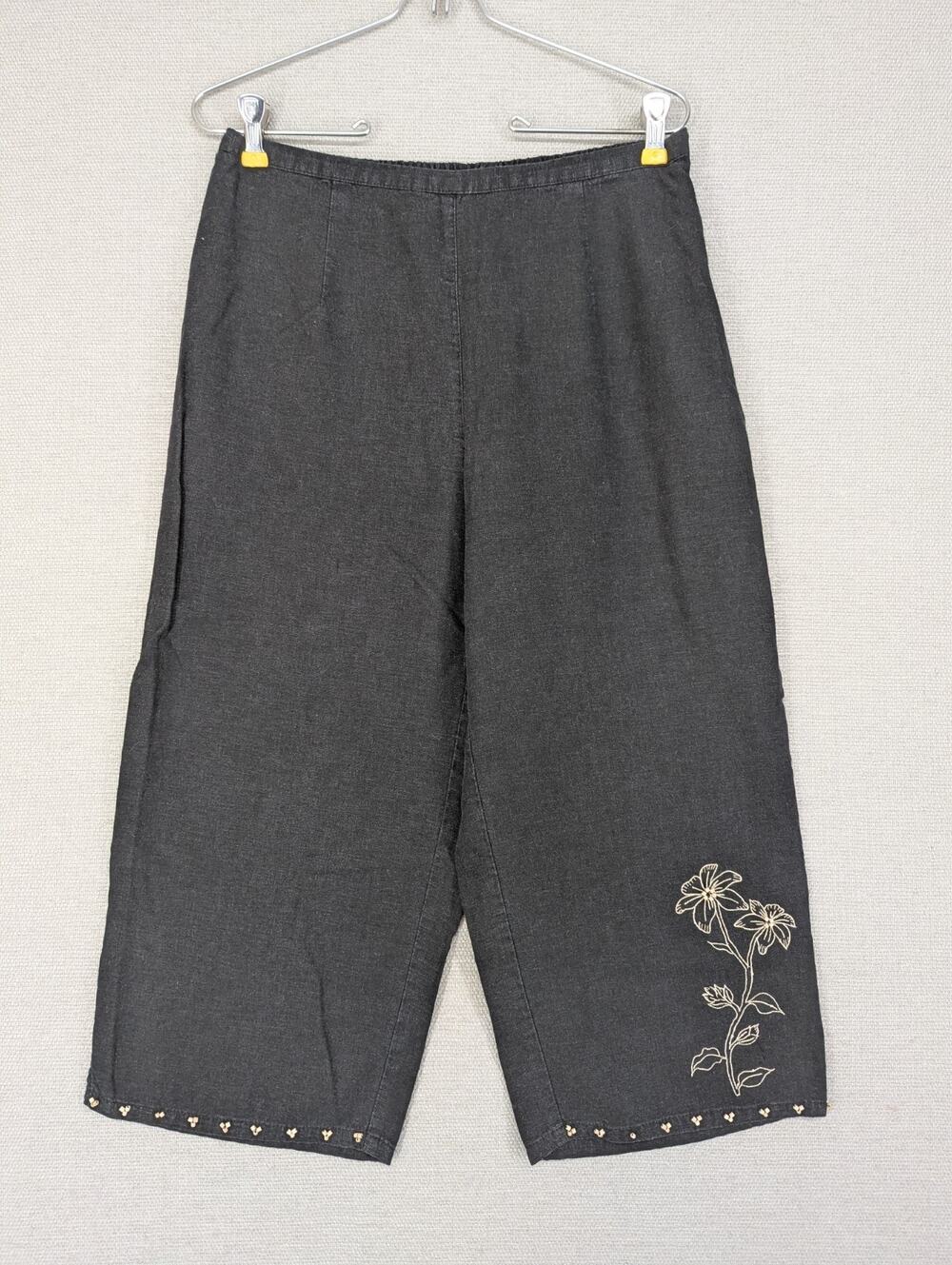 Erika Linen Capris Pants Size Medium Black Embroidered Beaded -0925F39